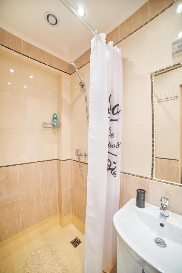 Comfort Apartments In Center Lviv Extérieur photo